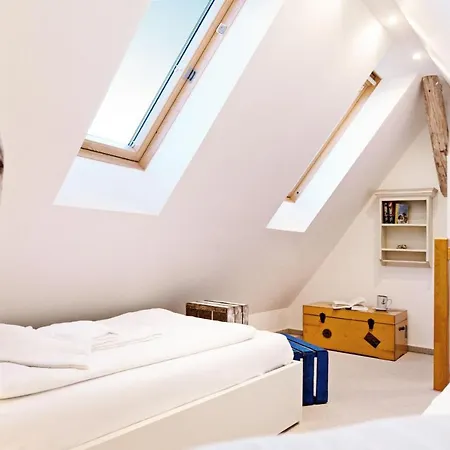 Lieben 7 Tatil Evi List